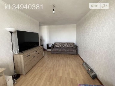 Продаж 1к квартири 33 кв. м на просп. Перемоги 76 • ID 34990705