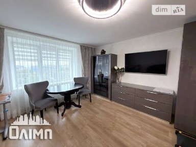 Продаж 2к квартири 70 кв. м на вул. Героїв Крут • ID 34939628