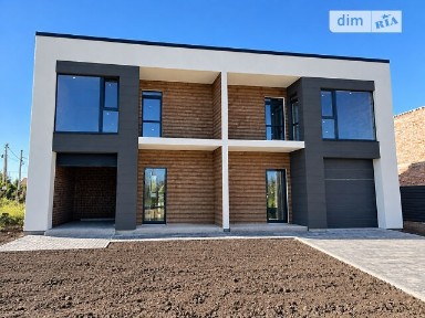 Продаж 2 поверхового дуплекса з ділянкою на 2.91 сотки, 160 кв. м, 4 кімнати, на вул. Свободи 6 • ID 34939521