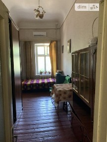 Продаж 2к квартири 40 кв. м на сквер Серединський • ID 34922450