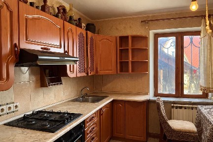 Будинок під Києвом, 34 сотки, газове опалення, піч, груба. Держпрограми