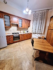 Продаж 2 кім квартири в центрі Львова