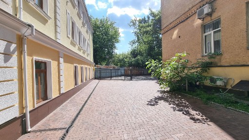 Оренда 500 м² Володимирська 63А офісна будівля