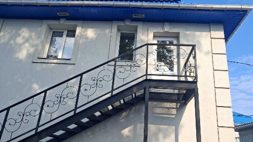 Київ, Дніпровський, Євгена Маланюка 114Б