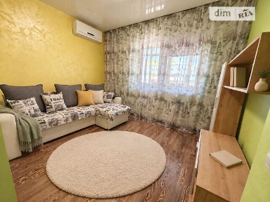 Здам подобово 3к квартиру на вул. Юрія Кондратюка • ID 34942706