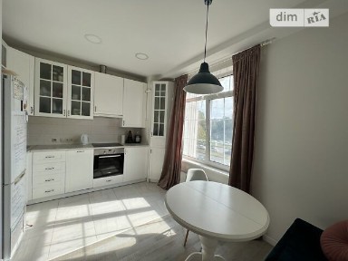 Довготривала оренда 3к квартири на вул. Дмитра Луценка 8 • ID 34941044