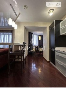 Довготривала оренда 3к квартири на вул. Ахматової Анни 31 • ID 34941041