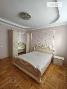 Довготривала оренда 2к квартири на бул. Свободи 6 • ID 34882794