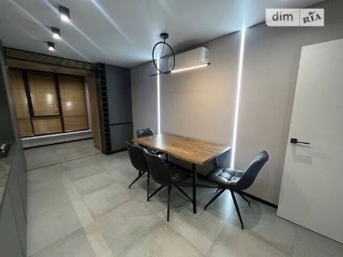Продаж 1к квартири 52.1 кв. м на вул. Зарічанська, кв. 83 • ID 34942499
