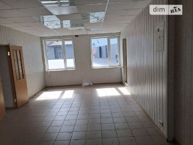 Здається комерційне приміщення на вул. Гетьмана Мазепи 17, площа 70 кв. м • ID 34939849