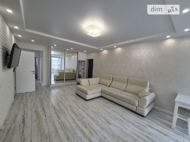 Продаж 3к квартири 98 кв. м на вул. Академіка Сахарова • ID 34941410