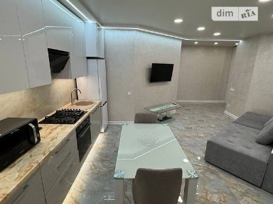 Довготривала оренда 2к квартири на вул. Набережна Перемоги 44 • ID 34601853