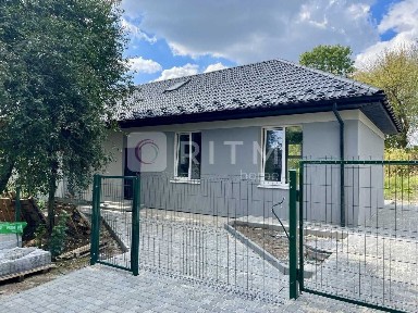 Продаж одноповерхового будинку 80м2 з ділянкою 5,5 сотих в с. Сороки Львівські