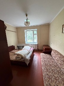 Продаж 2-кімнатної квартири в центральній частині міста!