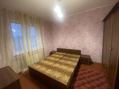 Здається 2 кввртира район Рокомовського без комісіі