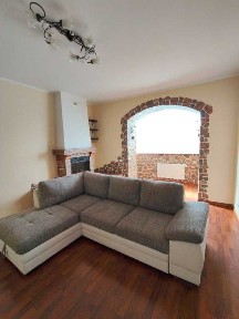 Продам 2 км. квартиру з автономним опаленням і дизайнерським ремонтом