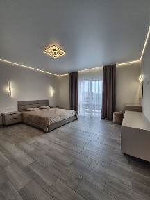 && 1 кімнатна 49 м2 на Дворецькій
