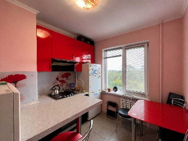 ПРОДАЖ 2-кімнатної квартири з ремонтом в р-ні Левка Лук'яненка