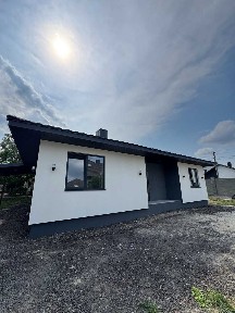 Новий будинок у центрі Зорі | 118 м² | тепла підлога | гараж