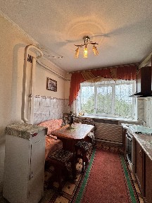 Продам 2кім квартиру
