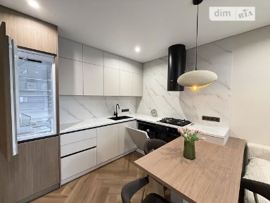 Продаж 2к квартири 70 кв. м на вул. В'ячеслава Чорновола 123А • ID 34945494