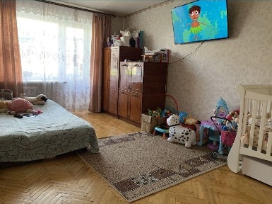 Продаж 3-кімнатної квартири 60 м², Заводська вул., 61/2