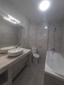 Продаж 1-кімнатної квартири 53 м²