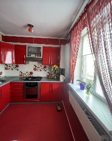 Продаж 3-кімнатної квартири 70 м², Кармелюка вул., 10