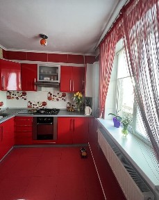 Продаж 3-кімнатної квартири 70 м², Кармелюка вул., 10