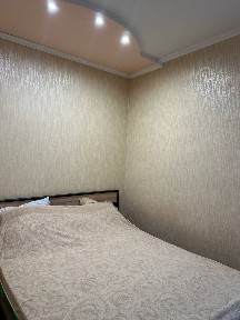 Оренда 1-кімнатної квартири 50 м², Будівельників вул.