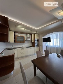 Довготривала оренда 4к квартири на вул. Свободи 19 • ID 34947285