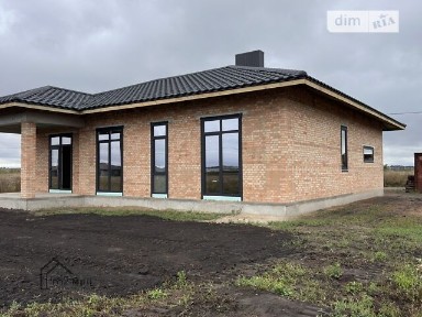 Продаж 1 поверхового будинку з верандою і ділянкою на 9 соток, 130 кв. м, 3 кімнати, на вул. Свободи • ID 34946107