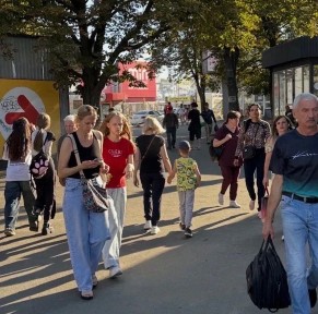Оренда Комерційне Фасад 40м2 Вел. Кільцева 4 перед Авророю, Сім. Пекарнею, переходом біля Ринку Ашану-ФОЗЗІ, Альтерри Ельдорадо Территория Мінім Цін