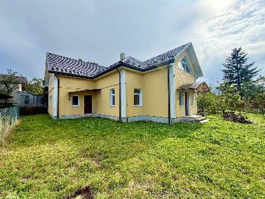 Продаж житлового будинку в Дрогобичі