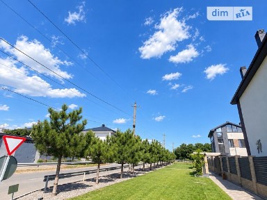 Продаж 3 поверхового таунхауса з ділянкою на 120 соток, 120 кв. м, 4 кімнати, на вул. Фруктова • ID 34950572