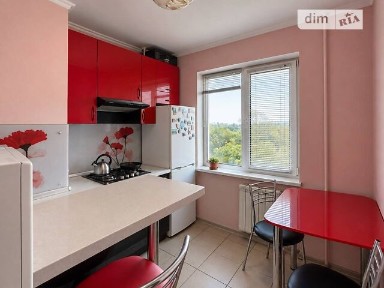 Продаж 2к квартири 48 кв. м на вул. Космонавтів 18 • ID 34950237