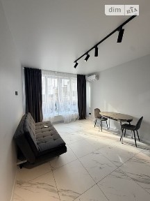 Продаж 1к квартири 48 кв. м на вул. Літературна 27 • ID 34950184
