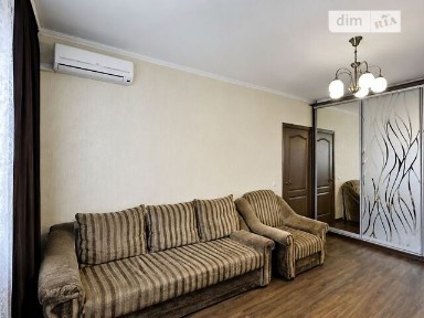 Продаж 1к квартири 38.8 кв. м на вул. Лариси Руденко 10 • ID 34999911