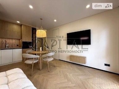 Продаж 2к квартири 41 кв. м на вул. Михайла Максимовича 26Д • ID 34948226