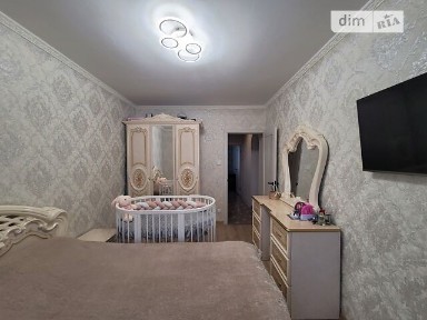 Продаж 3к квартири 70.3 кв. м на вул. Івана Фунтового 21 • ID 34948060