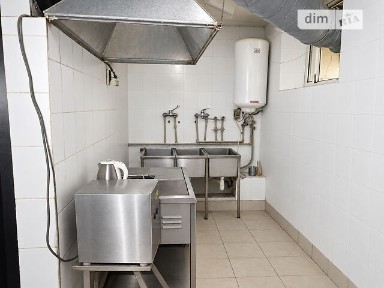 Здається комерційне приміщення на вул. Соборна 181Б, площа 135 кв. м • ID 34948699