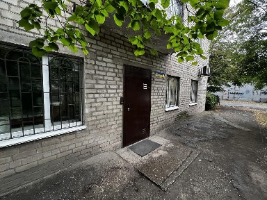 Оренда офісного блоку 132,7 кв. м (7 кабінетів, 2 с/в), пл. Профспілок