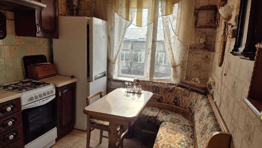 Київ, Райдужна вул., 13В