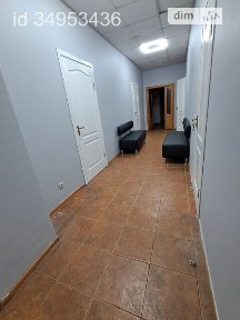 Оренда офісного приміщення на вул. В'ячеслава Чорновола 10, приміщень - 1, поверх - 1 • ID 34953436