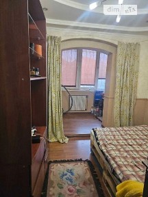 Продаж 3к квартири 70 кв. м на вул. Алмазова Генерала • ID 34955400