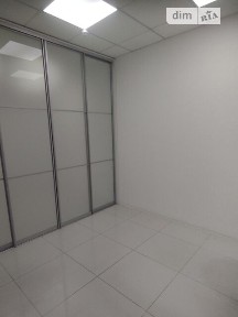 Оренда офісного приміщення на вул. Шептицького Андрія Митрополита 1А, приміщень - 1, поверх - 3 • ID 32511084