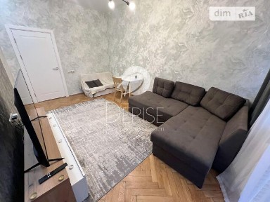 Продаж 2к квартири 55 кв. м на вул. Коновальця Євгена 18 • ID 34957476