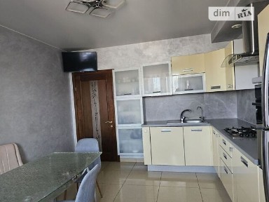 Продаж 3к квартири 96 кв. м на вул. Карпенка • ID 34957423