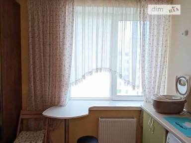 Продаж 1к квартири 12.6 кв. м на вул. Захисників України • ID 34956315