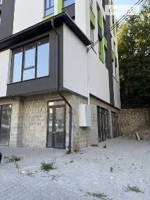 Здається комерційне приміщення на вул. Наливайка 1Ж, площа 106.7 кв. м • ID 33930505